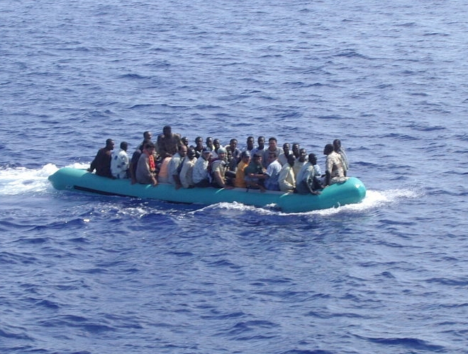 interception of 25 sub-Saharan illegal immigrants  in southern Spain