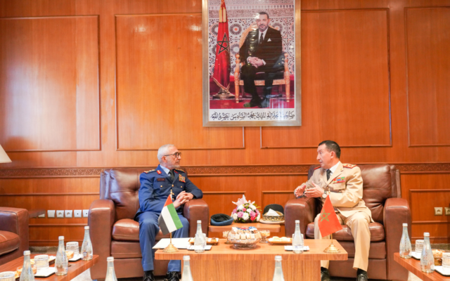 The Inspector General of the Royal Armed Forces receives the Chief of Staff of the UAE Armed Forces