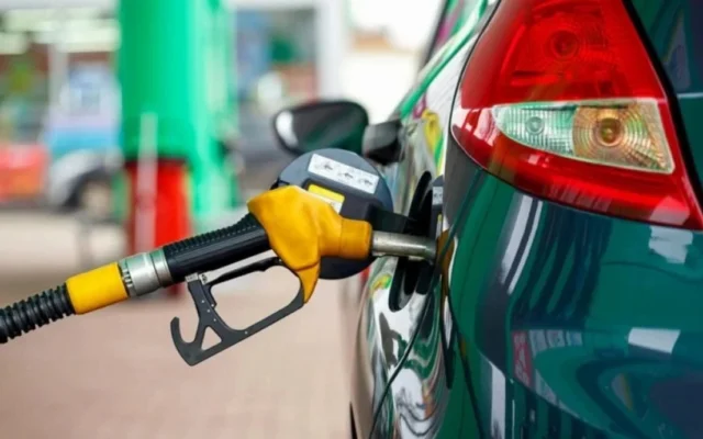 Fuel Prices: Diesel to Fall by 20 Centimes Starting October 16, Gasoline Remains Stable